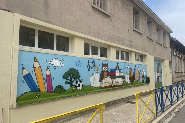 fresque école primaire juillet 2026